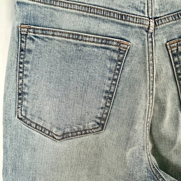 NWT Abercrombie & Fitch The Slim Straight High Rise Light Wash Jeans Women's 28 - Picture 10 of 13